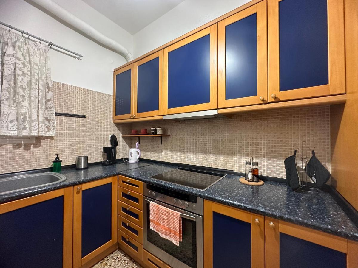 Modern & Minimal Athens Apartment Экстерьер фото